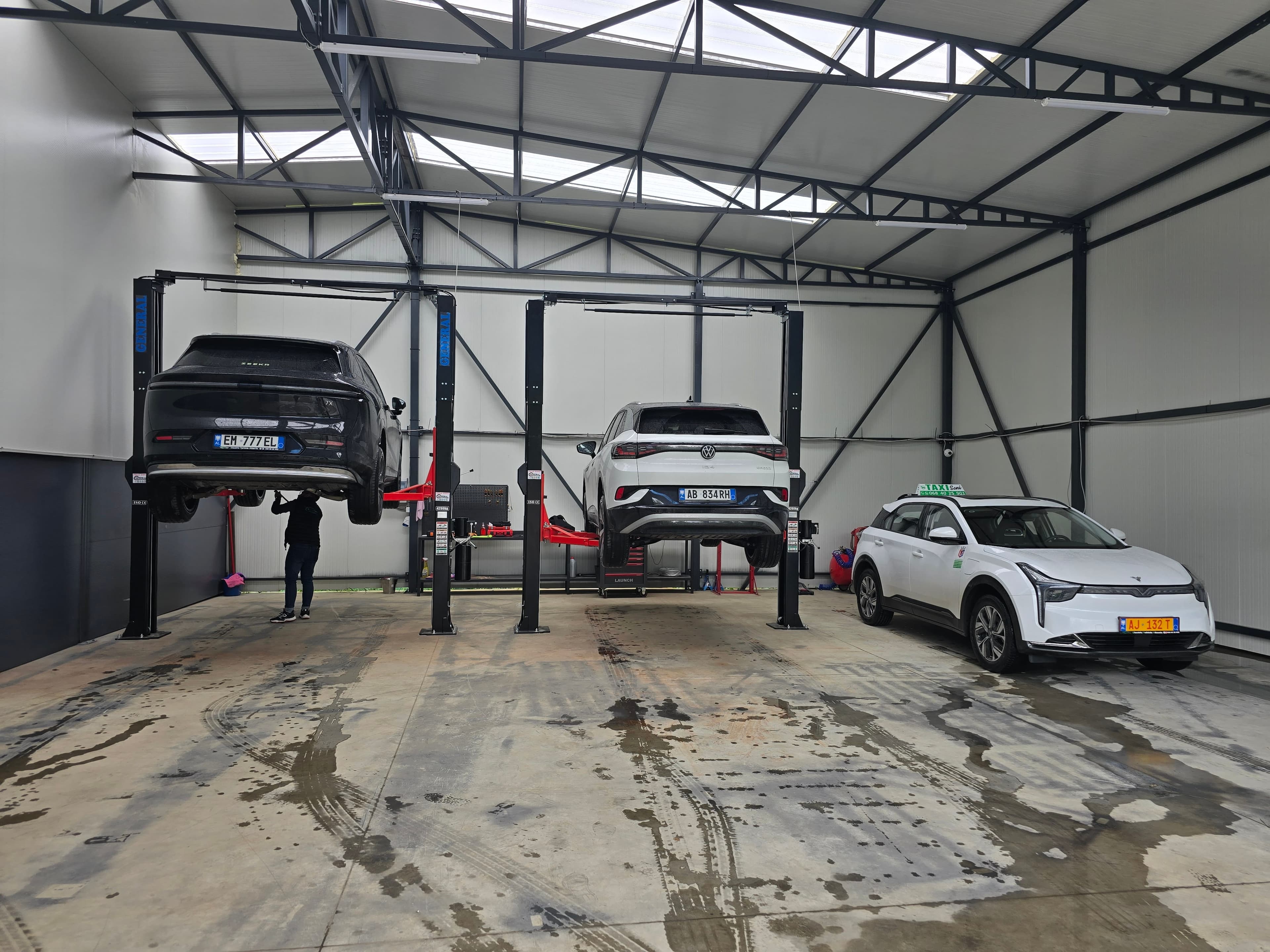 Servis për Makina Elektrike